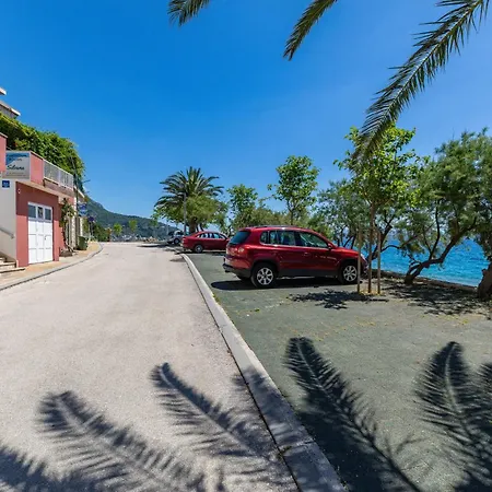 And By The Sea Podgora, Makarska - 2616 בית הארחה פודגורה
