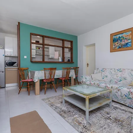 And By The Sea Podgora, Makarska - 2616 בית הארחה